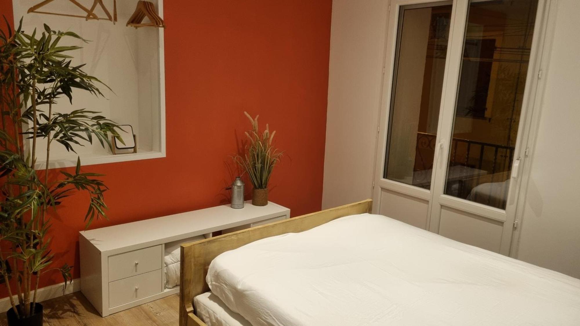 Appartement Neuf Avec Cuisine Прад Екстериор снимка