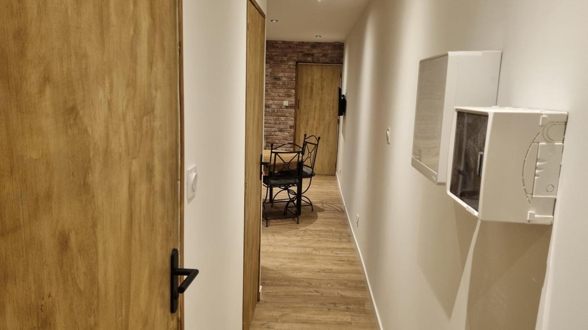 Appartement Neuf Avec Cuisine Прад Екстериор снимка